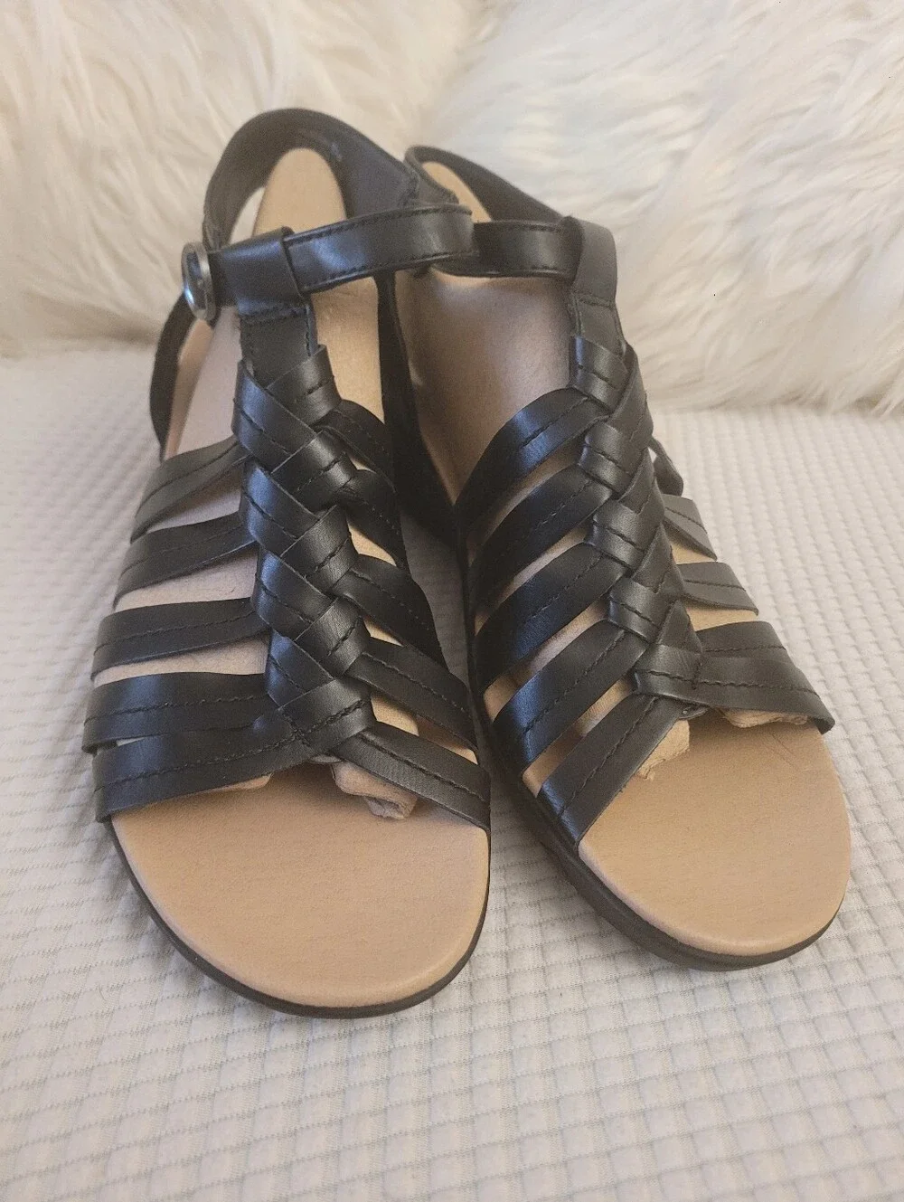 BareTraps comfortable black